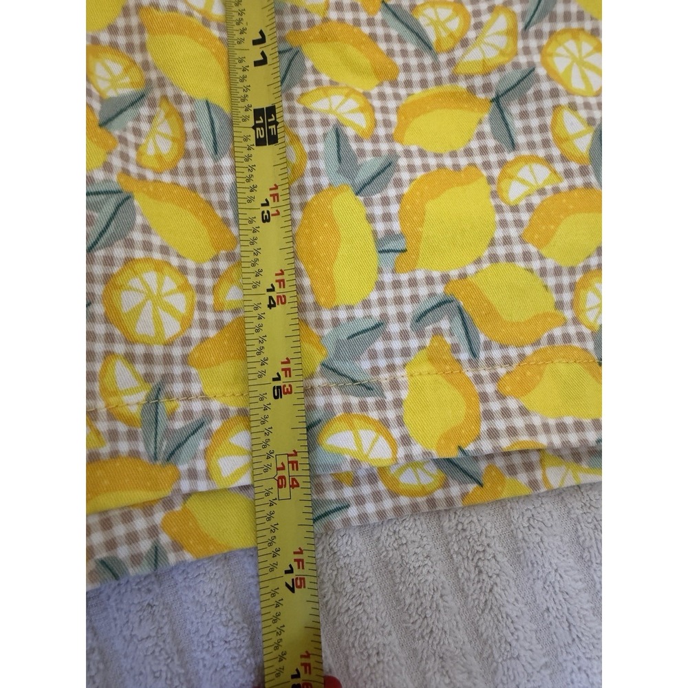 Lands End Womens Shorts Size 8 Yellow Lemon Print Mid Rise Cotton Chino - Picture 9 of 15